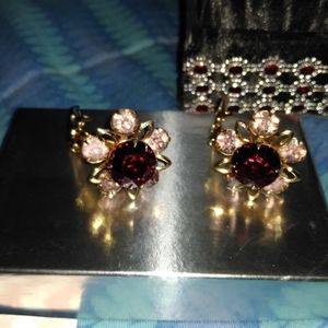 vintage clip on earrings flower light and dark Amethysts paten pending